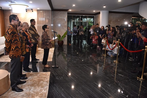 Larangan Masuk Pendatang...