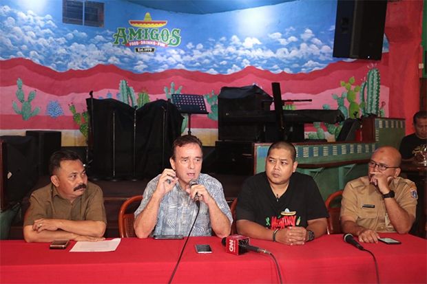 Amigos Tutup Sementara,...