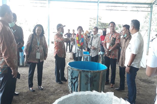 AHL di Taliwang, Berbagi...