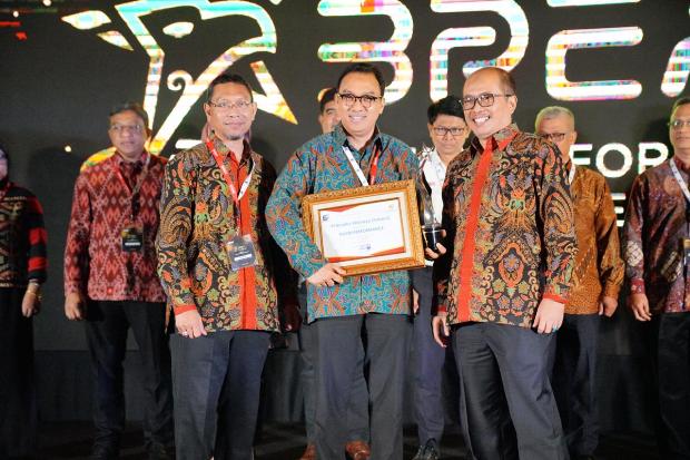 Brantas Abipraya Raih...