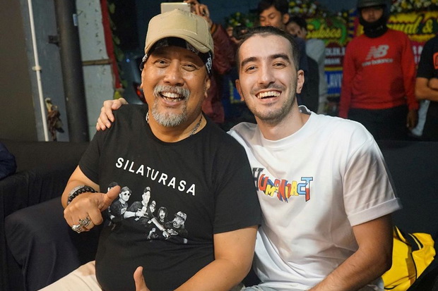 Sering Kolaborasi dengan...