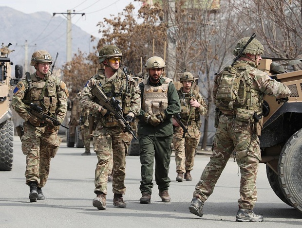 Serangan di Kabul Tewaskan...
