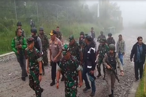 OPM Teror Warga Tembagapura,...