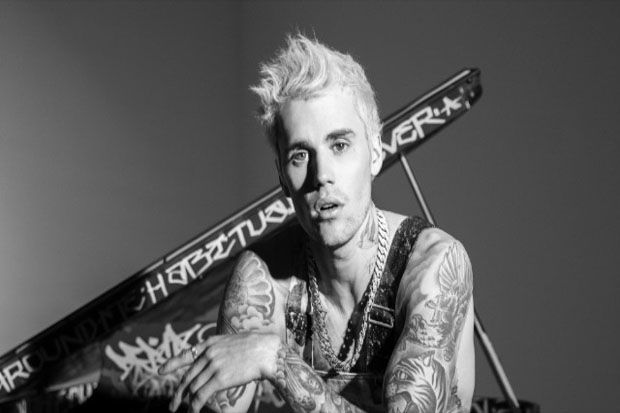 Virus Corona, Justin...