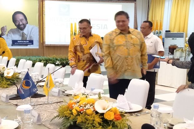 Airlangga - Surya Paloh...