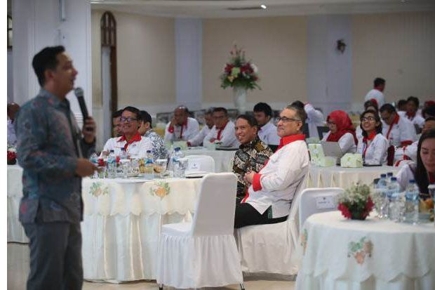 Menpora Minta Pegawai...