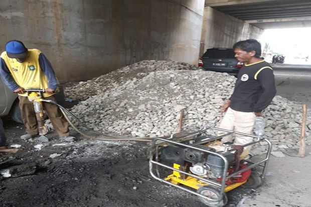 Kerusakan Jalan Perancis,...