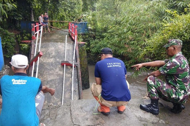 Jembatan Songgolono...