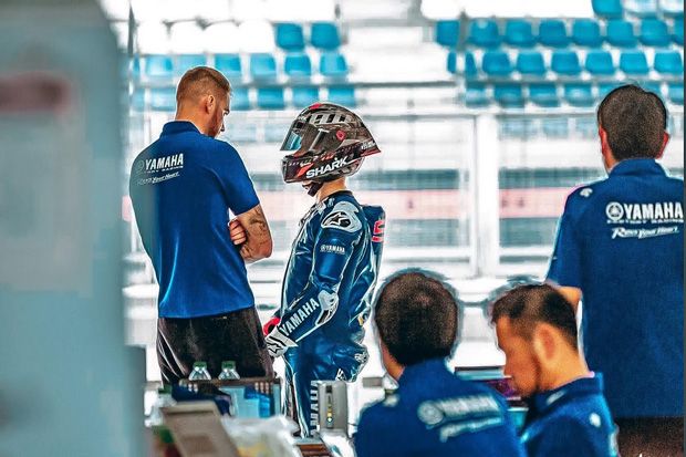 Lorenzo Jadi Korban...