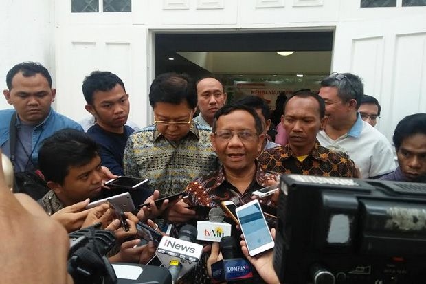 Soal Omnibus Law, Mahfud...