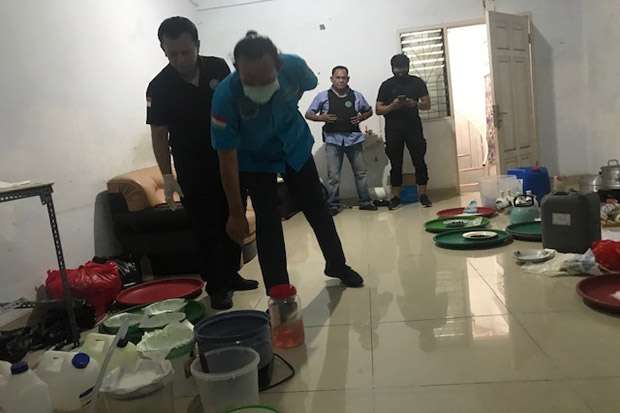 Rumah Pembuatan Sabu...