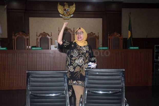 Karen Agustiawan Divonis...