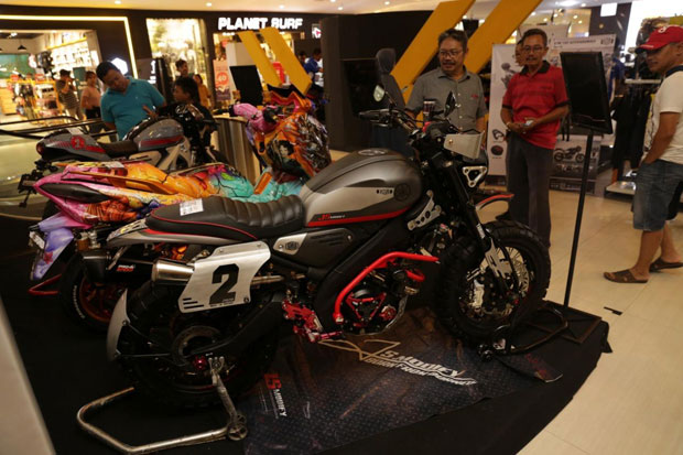 Daftar Juara Customaxi...