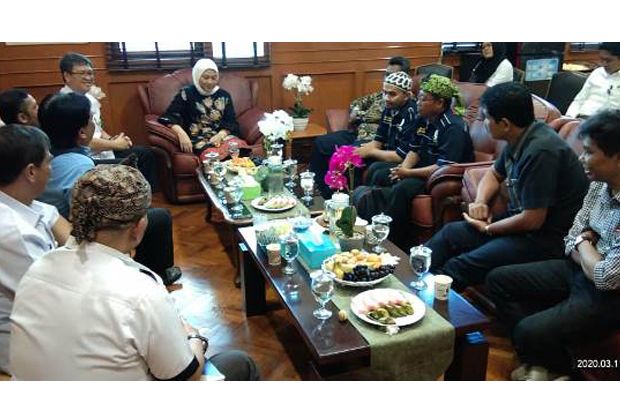 Menaker: Ruang Dialog...
