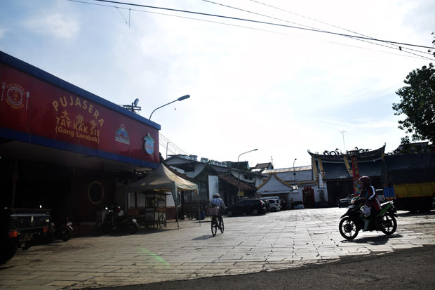 Gang Lombok, dari Kebun...