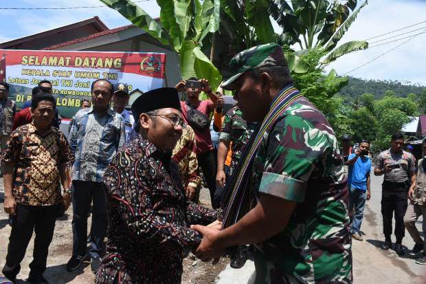 Bupati Lombok Utara...