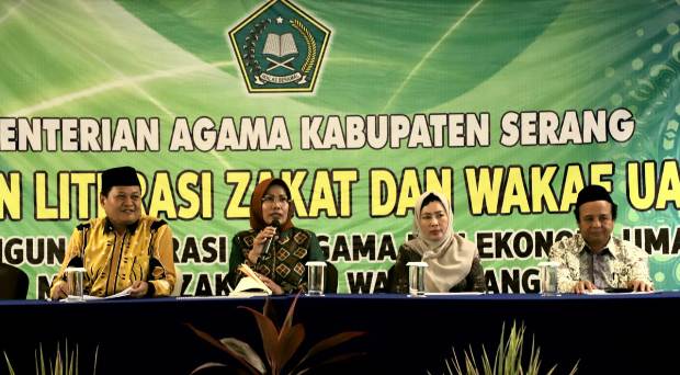 Bupati Serang Diminta...