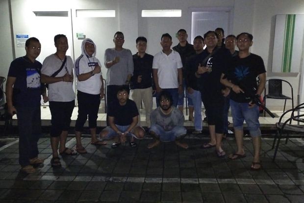 Buronan Penyelundup...