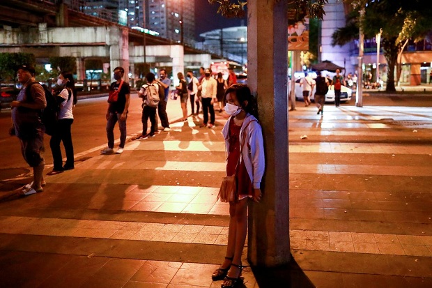 Manila Terapkan Jam...