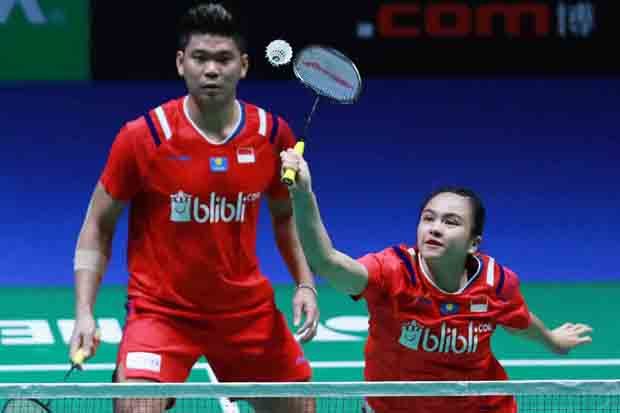 Gebuk Pasangan Inggris,...