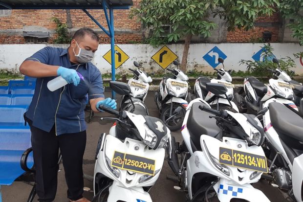 Tetap Buka saat Wabah...