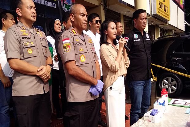 Negatif Narkoba, Artis...