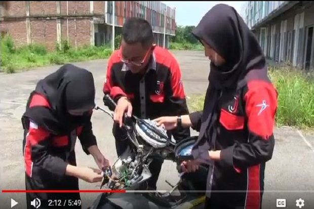 Keren, Siswa SMK di...