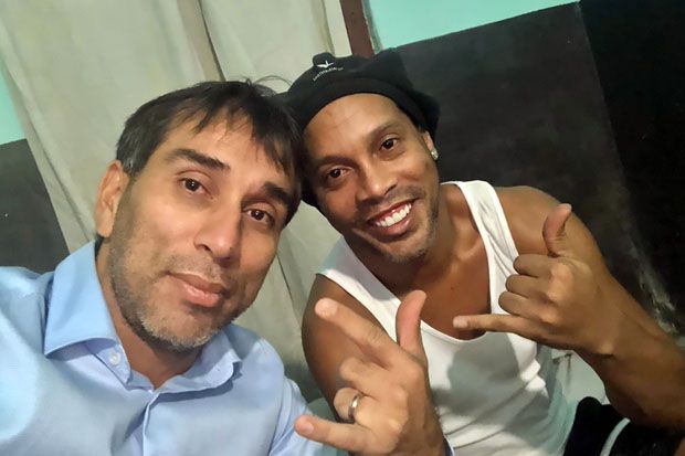 Dibesuk Eks Striker...