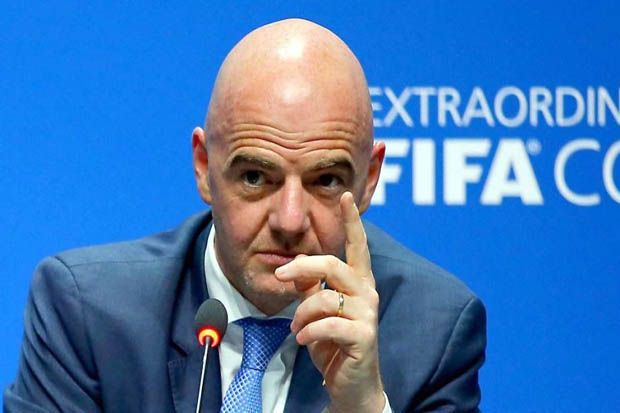 Presiden FIFA Gunakan...