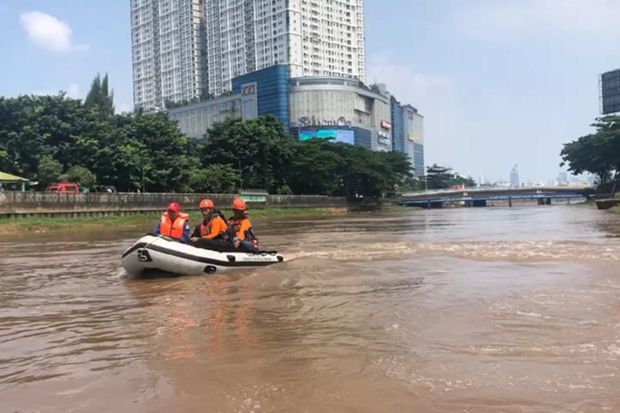 Kelelahan saat Berenang,...
