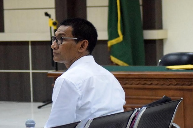 Jual Beli Jabatan, Bupati...