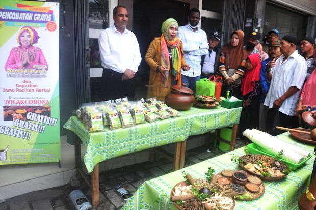 Dibagikan Gratis, Tolak...