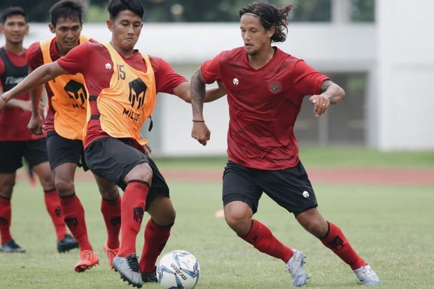 Timnas Indonesia Gandeng...