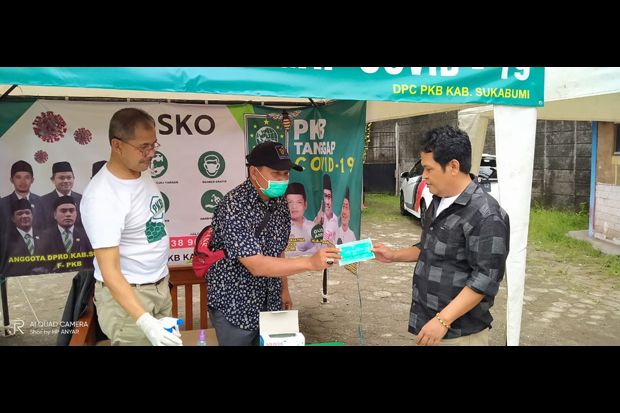 Cegah Corona, PKB Bagikan...