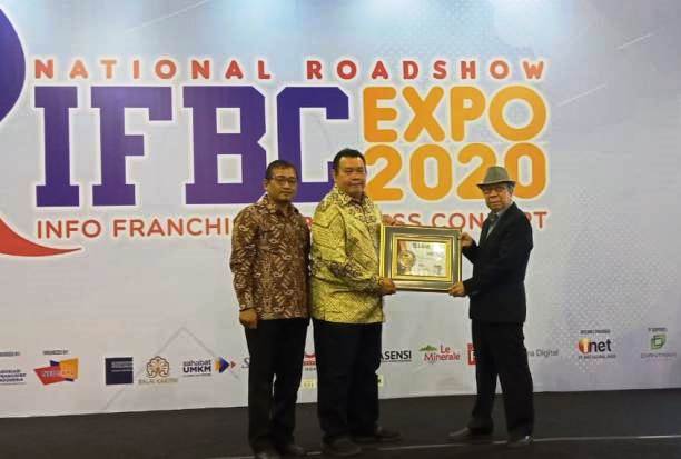 Industri Waralaba Bertumbuh,...