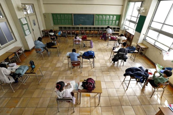 Jepang Buka Lagi Sekolah...