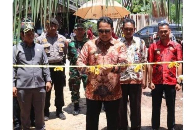 Bupati Hendra Lesmana...