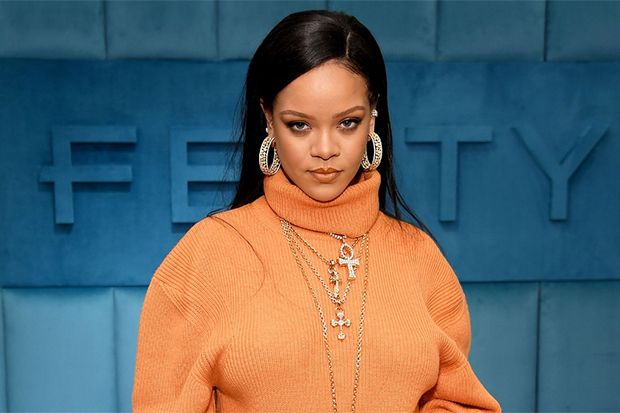 Rihanna Donasikan USD5...