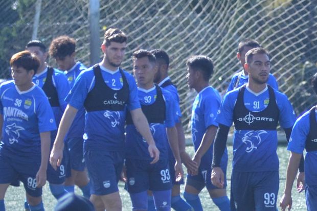 Liga 1 Dihentikan, Pasukan...