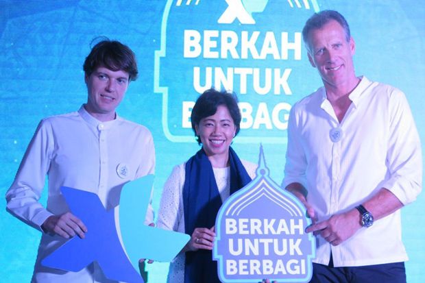 Allan Bonke Mundur,...