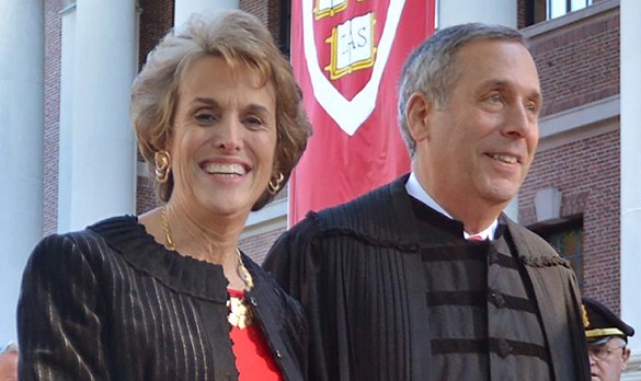 Rektor Universitas Harvard...