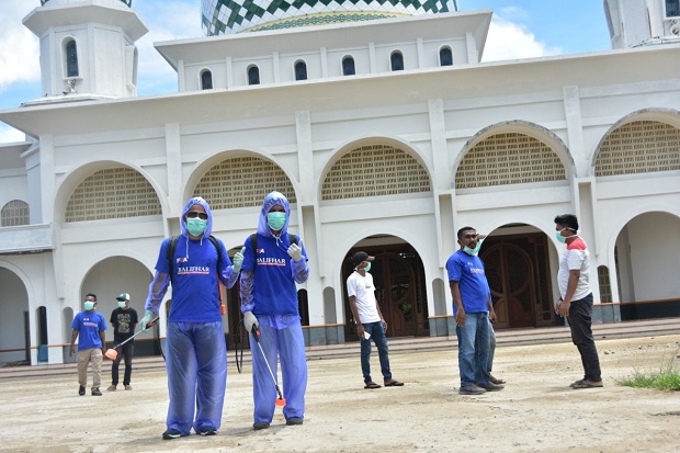 Cegah Corona, Relawan...