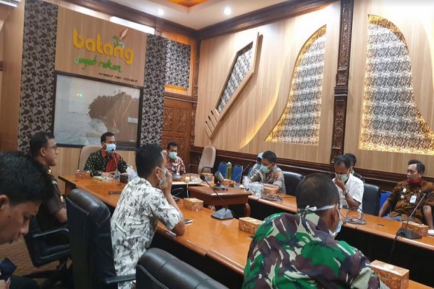 1 Pekerja PLTU Batang...