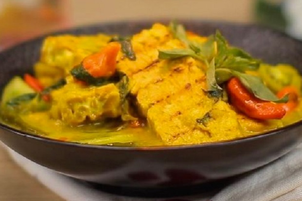 Tempe Bumbu Woku, Makanan...