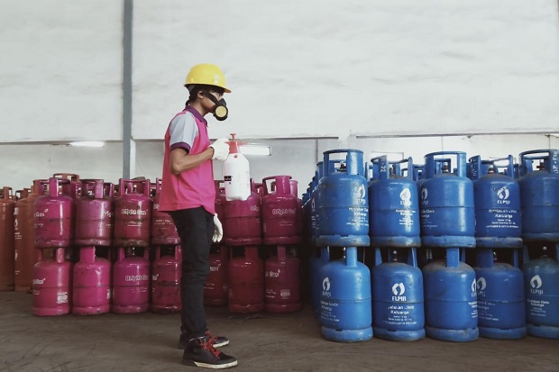 Social Distancing, Pertamina...