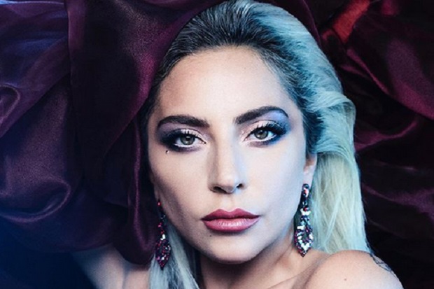 Lady Gaga Habiskan Hari...