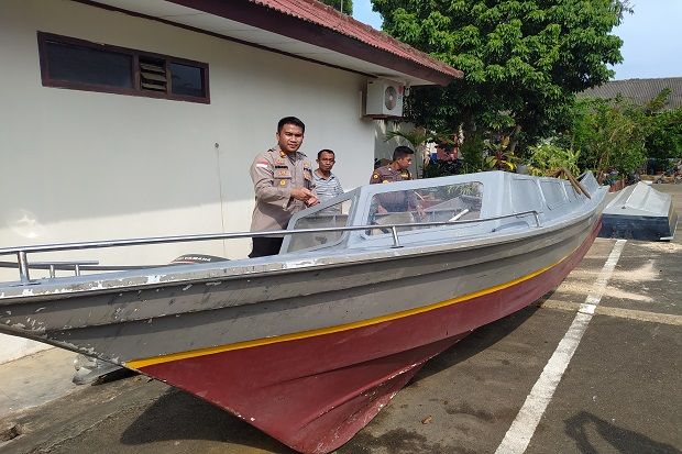 Pulang dari Malaysia,...