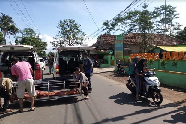 7 Jam Telantar Jenazah...