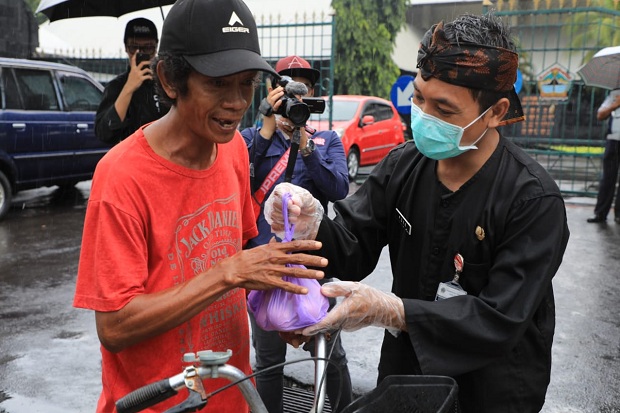Kisah Pedagang Es 1,5...
