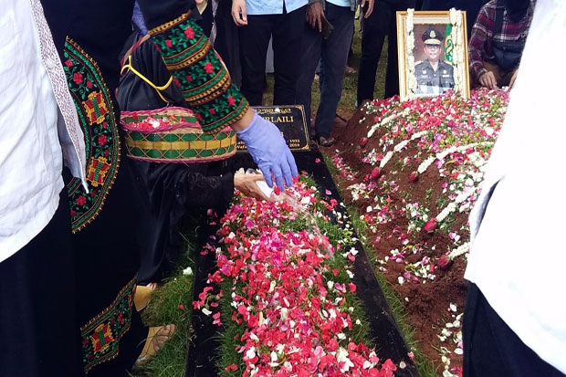 Wakil Jaksa Agung Dimakamkan...